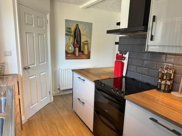 Netflix Home Jacuzzi Gym Fast Wifi Ps5 Free Parking 2 Spaces Hereford Eksteriør bilde